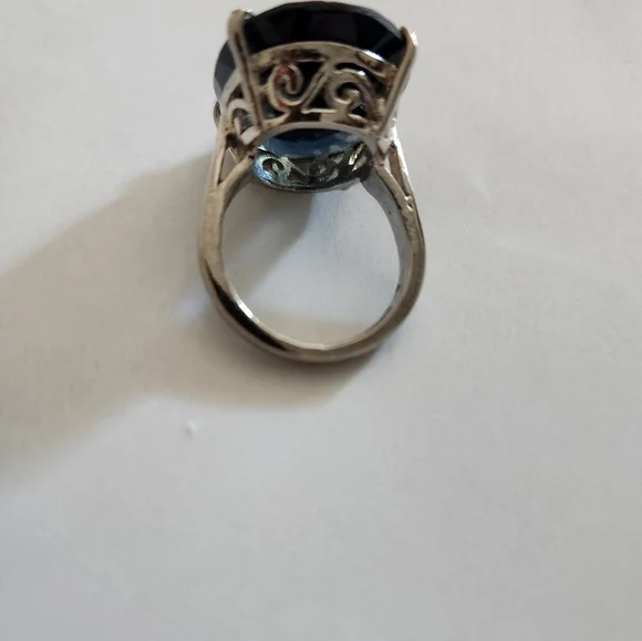 London Blue Topaz Statement Ring in Silver sz 7 - Picture 6 of 9